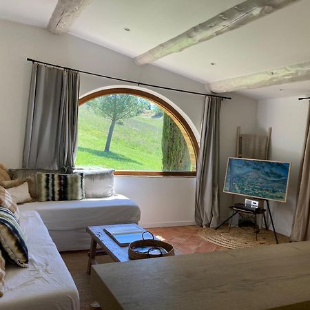 Lodge - Le Clos Devancon Gréoux-les-Bains Екстериор снимка